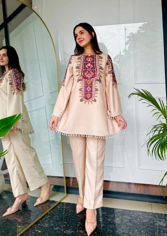 Mehr-e-Nazuk – 2 Piece Kurti Set