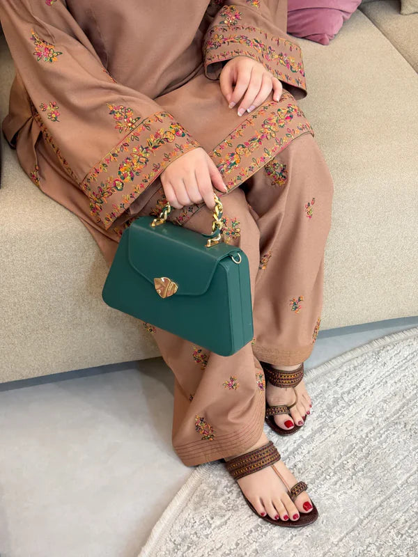 Hooriya 2pc – Elegant and Stylish Women’s Two-Piece