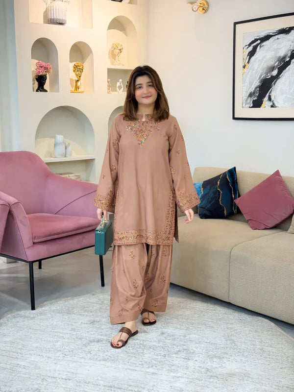 Hooriya 2pc – Elegant and Stylish Women’s Two-Piece