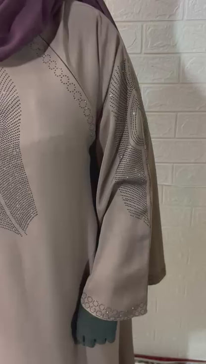 Traditional abaya