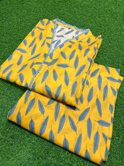 2pcs yellow pret lawn